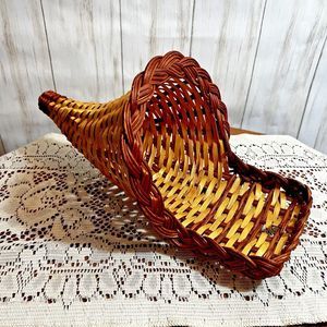 Cornucopia Woven Basket Horn Of Plenty 13.5" Long 7" Wide Excellent Condition